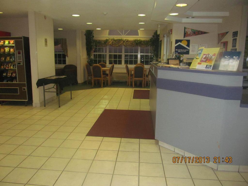 Microtel Inn By Wyndham Champaign Exterior foto
