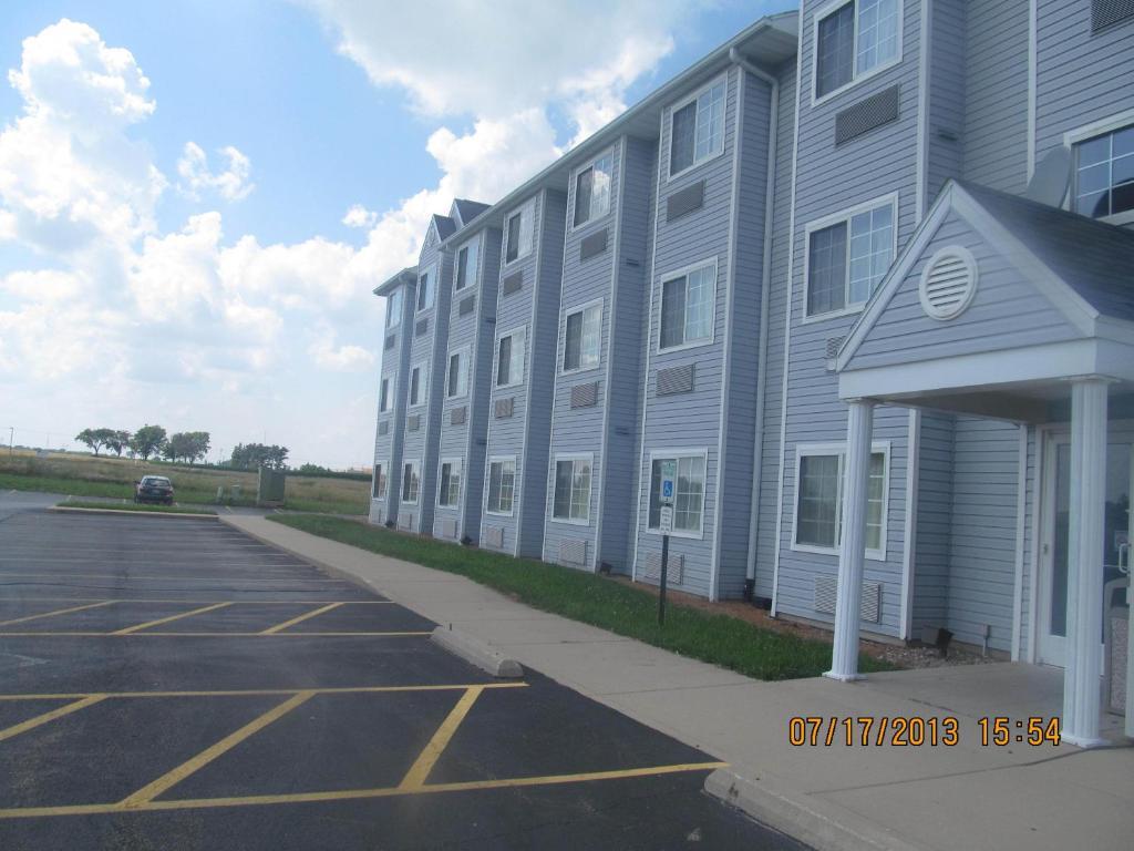 Microtel Inn By Wyndham Champaign Exterior foto